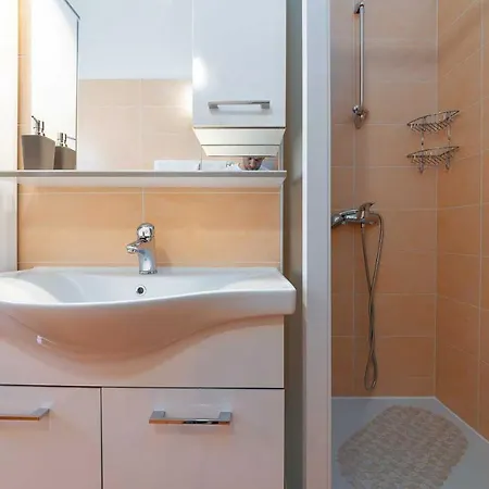 Apartment App Andrea Musalez